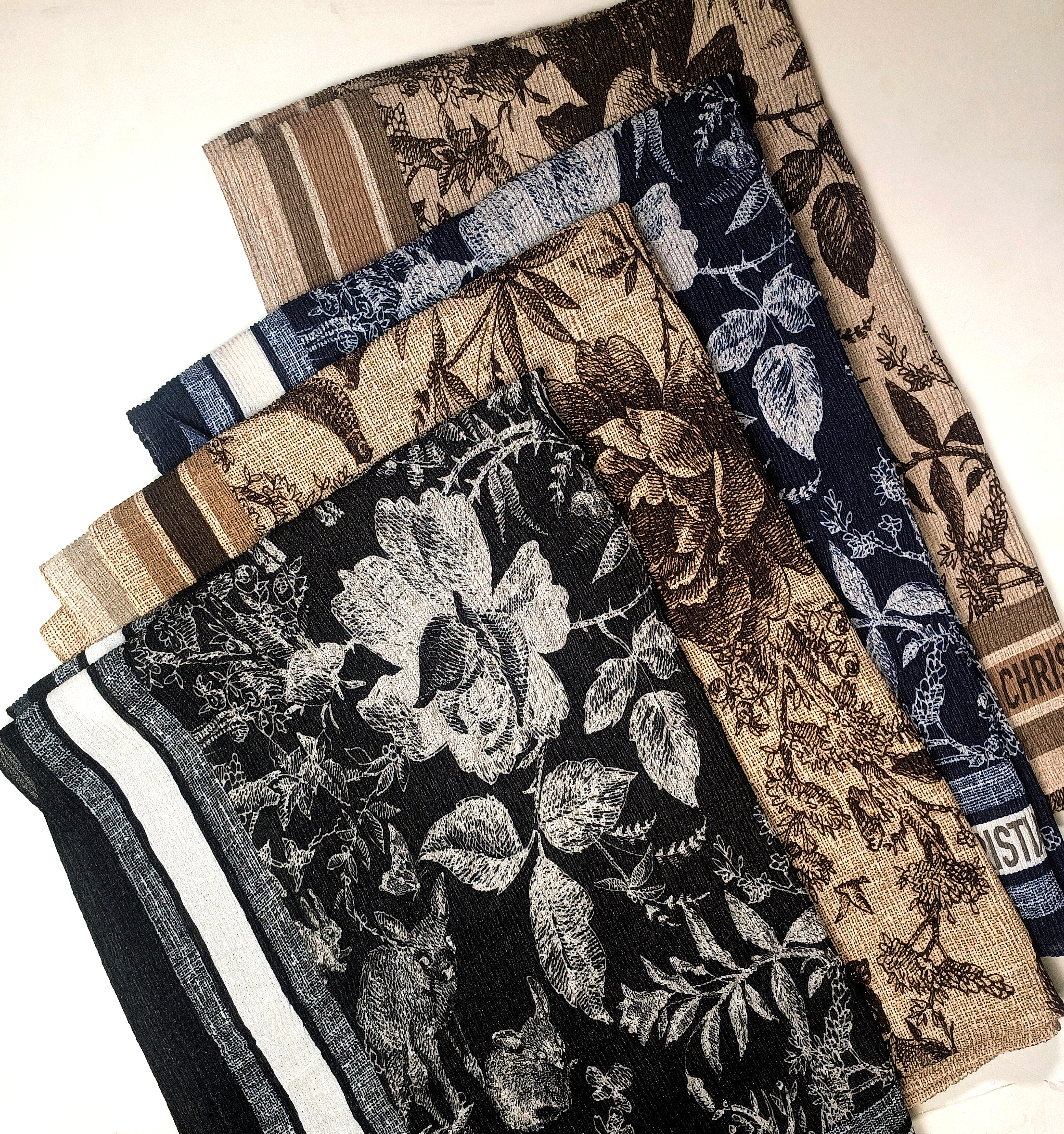 شال پلیسه برشکا